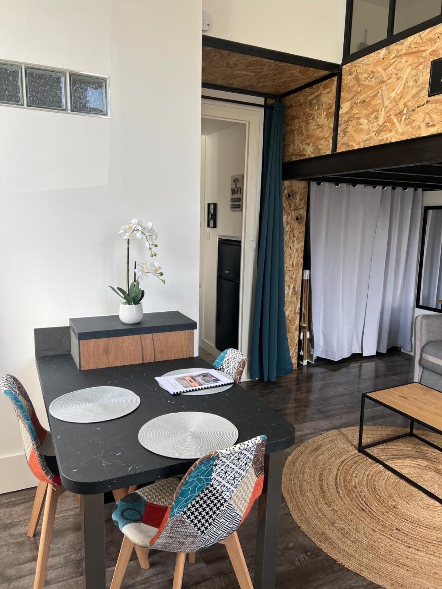 Le Terminus Apartment อิกซ์เลส์แบ็งส์ ภายนอก รูปภาพ